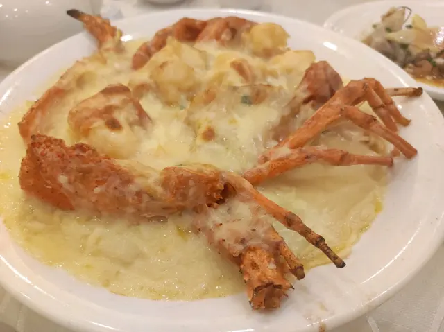 芝士焗龍蝦伊麵