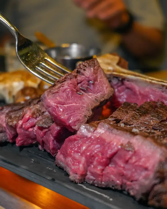 西班牙35日乾式熟成草飼上等腰肉牛扒