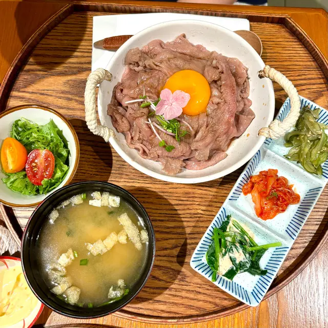 黑毛和牛丼定食(L)