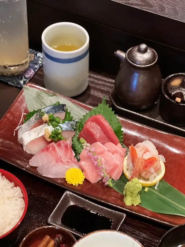 是日刺身5種盛定食