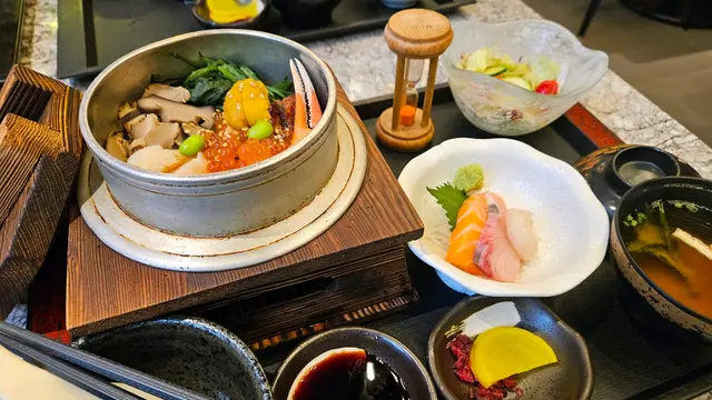 北海道海鮮釜飯