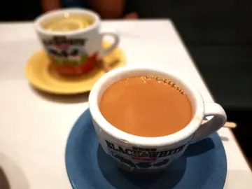 熱檸水、熱奶茶
