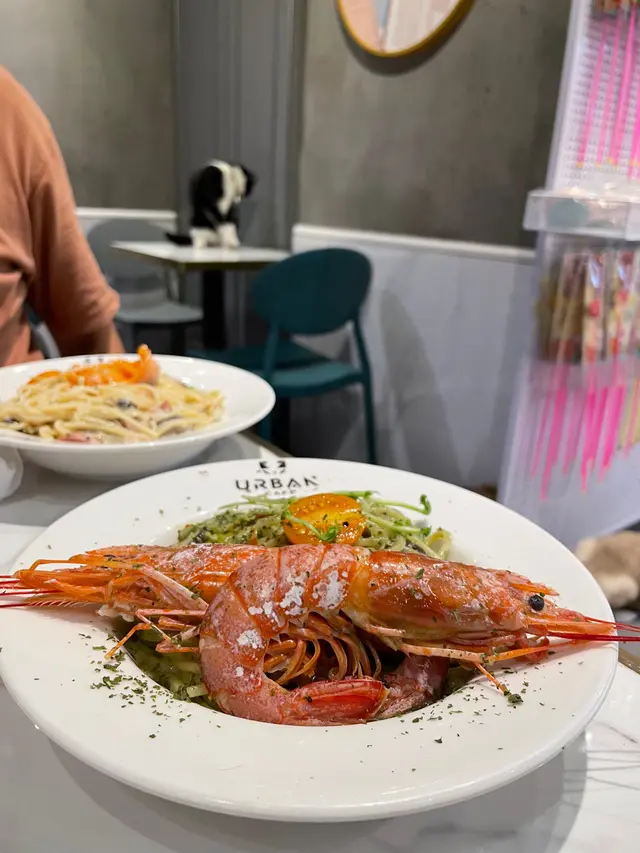 阿根廷紅蝦青醬忌廉意粉