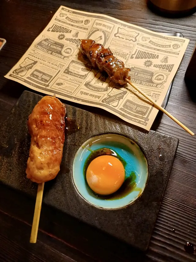 月見雞肉棒(配生蛋黃)/汁燒牛肋肉