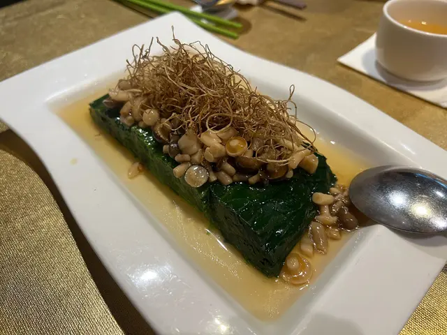 金枝玉葉靈芝菇
