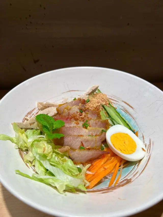 越式豬頸肉扎肉撈檬粉