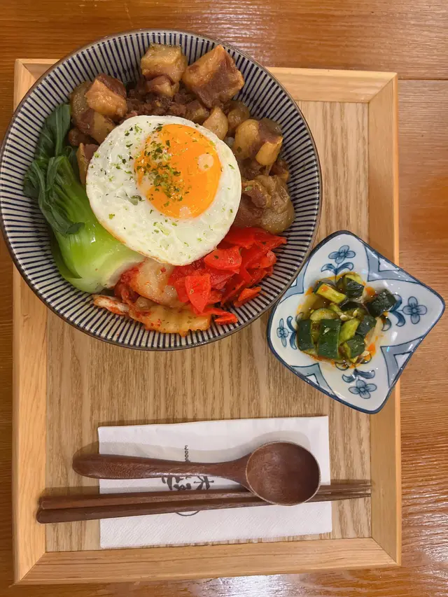 黯然銷魂安格斯滷肉飯
