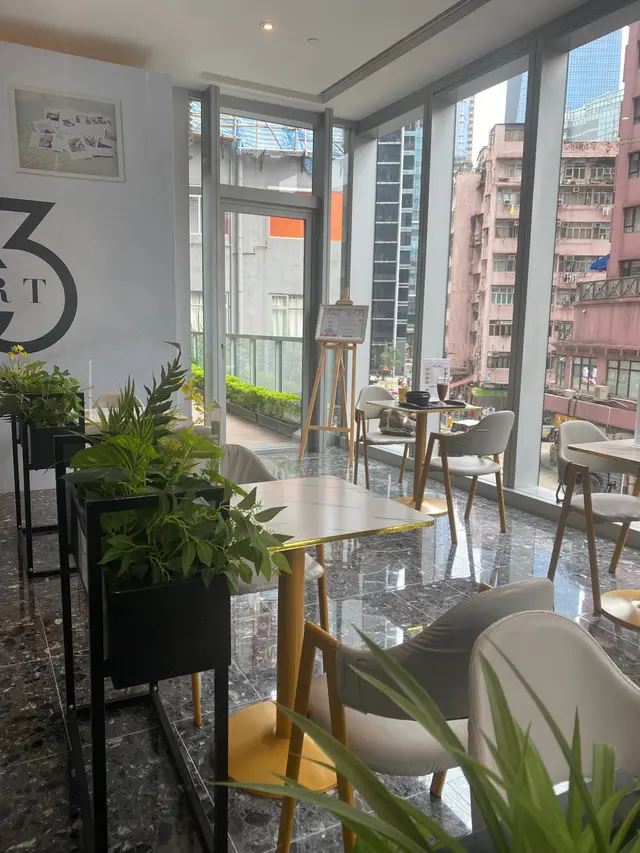 落地玻璃環境，陽光充足！👍