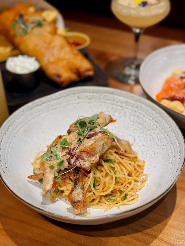 鹹蛋軟殼蟹意大利麵