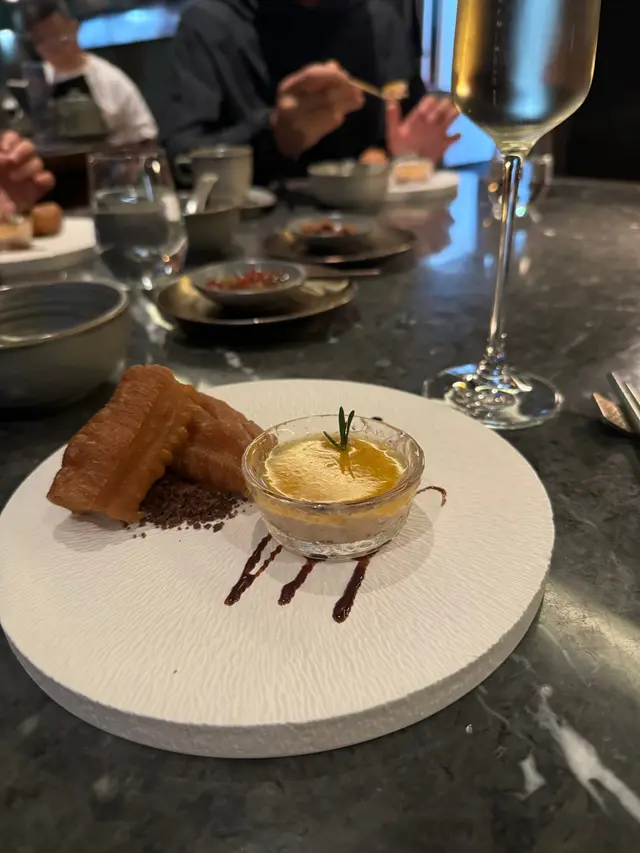 油益味太重,油條係脆但除咗炸油嘅味道,咩味道都食唔到