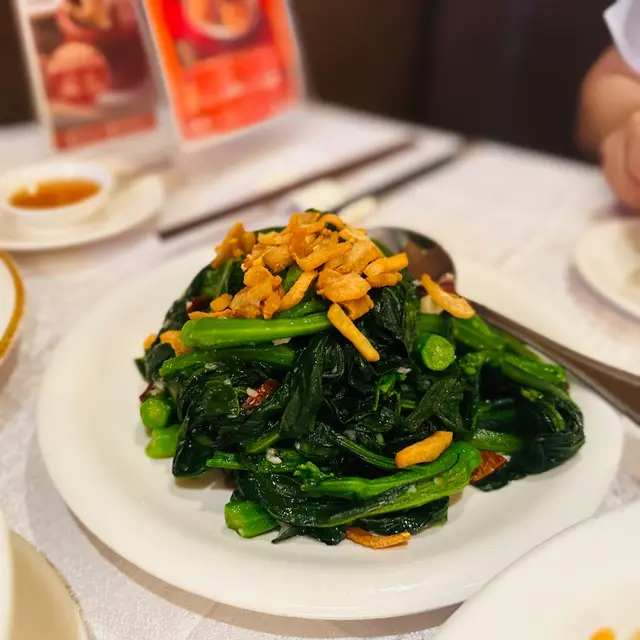 豬油渣大地魚粒炒菜心苗