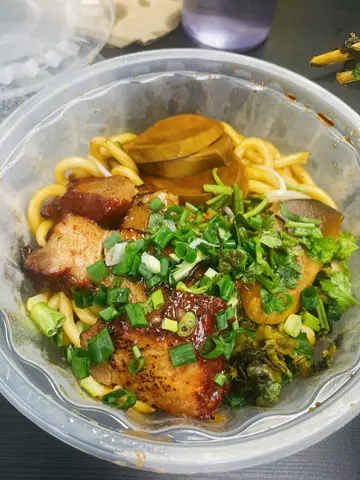 自家製叉燒  醬油菇  撈烏冬  小辣