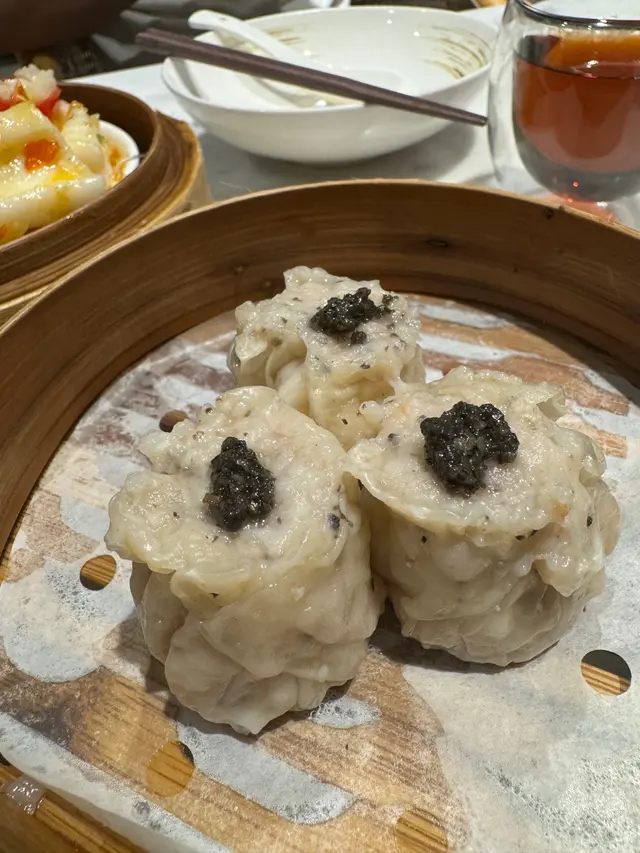 鵪鶉蛋松露燒賣