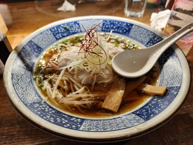 醬油清湯拉麵