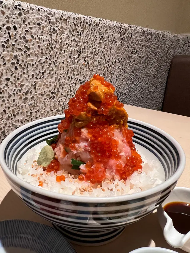 特上海鮮丼