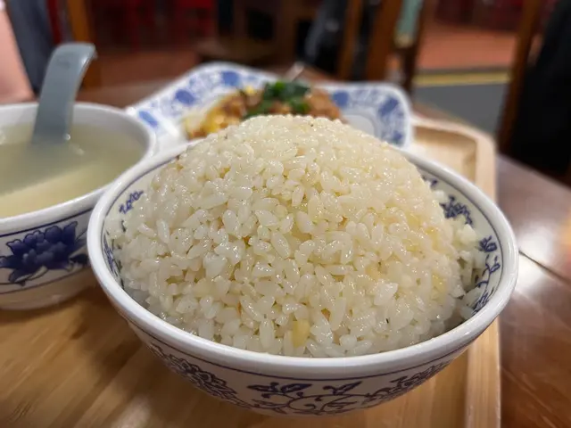 麻辣口水雞-配油飯&椰子雞湯