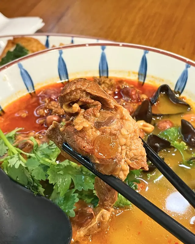 慢煮豬軟骨薯粉