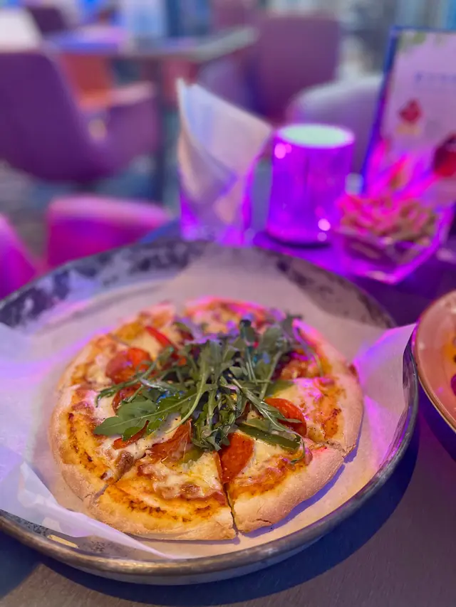 西西里辣肉腸薄餅