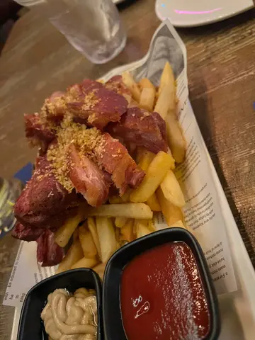 Pork  nuckles  