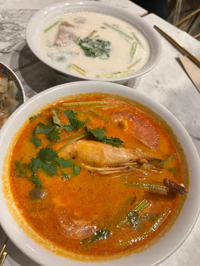 🔸白冬陰功•南薑椰汁雞湯   🔸大蝦冬陰功