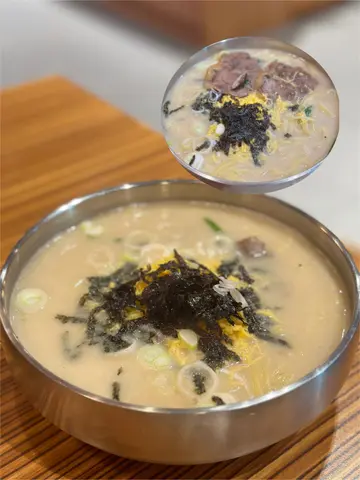 牛骨湯刀削麵