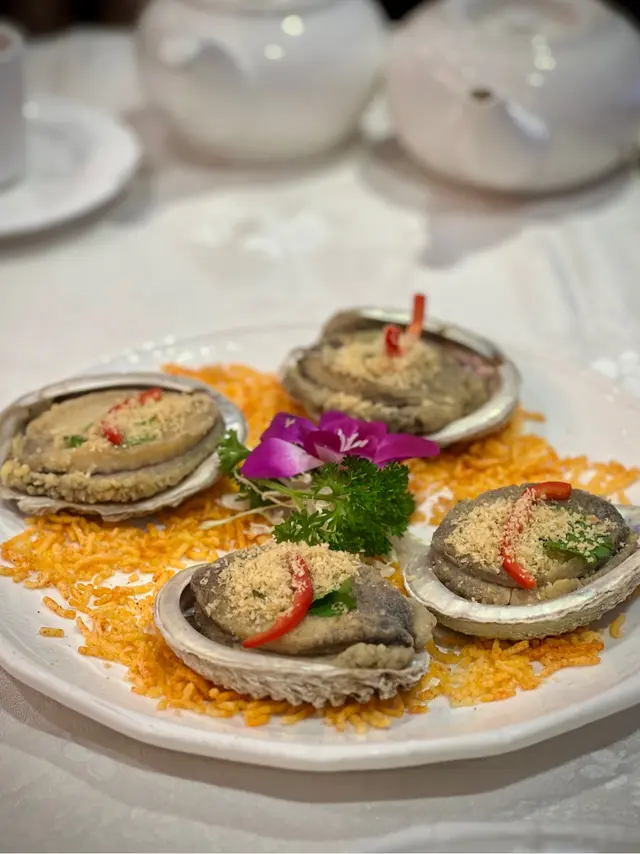 椒鹽焗南非鮑魚