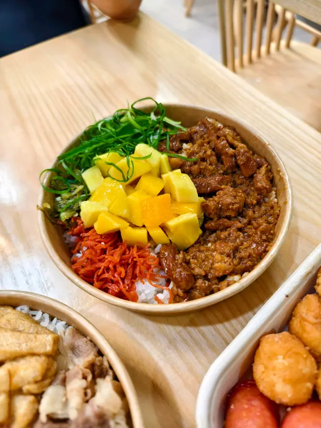 芒果魯肉飯