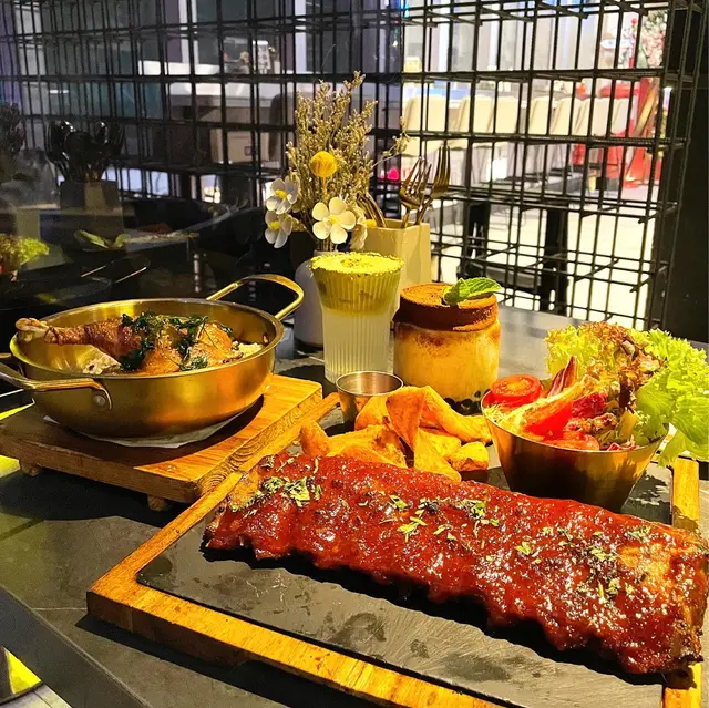 自家制醬香豬仔骨