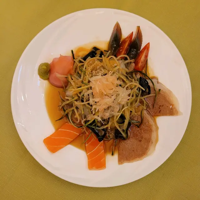 三文魚千色拼盤