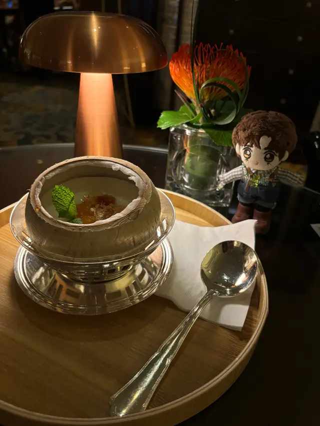 椰皇桃膠燉蛋白