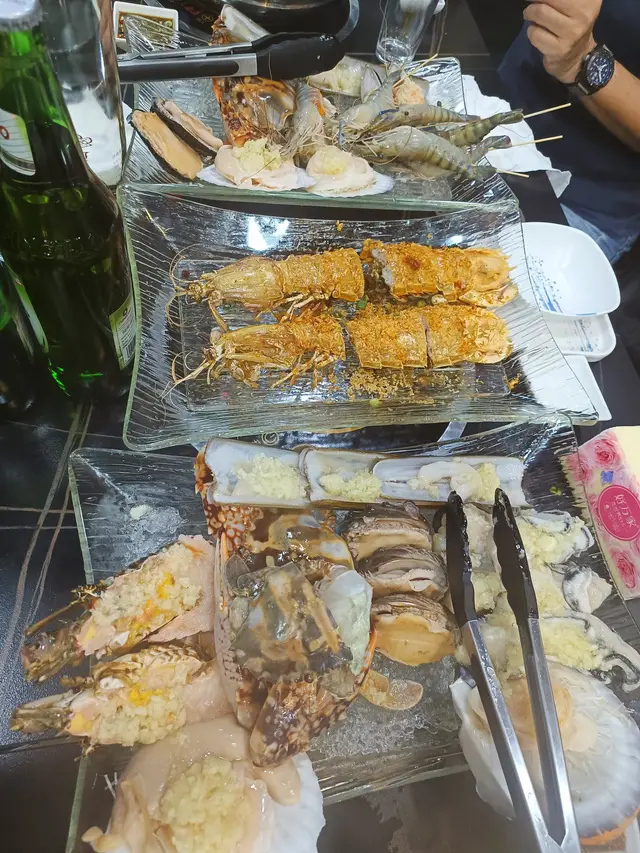蒸氣海鮮拼盤