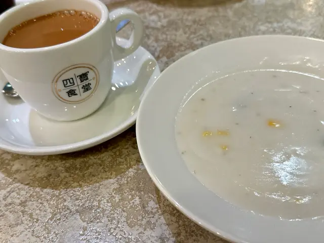 粟米忌廉湯味道比較普通。