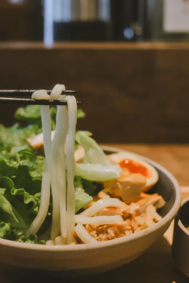 溜 - 冷烏冬,博多雞