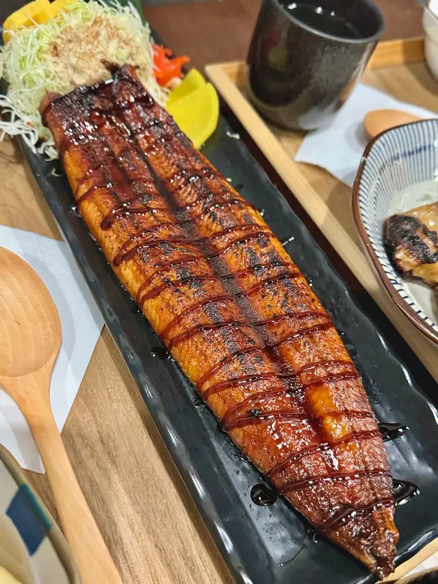 原條招牌蒲燒鰻魚