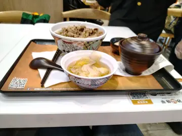 大牛肉饭+温泉蛋