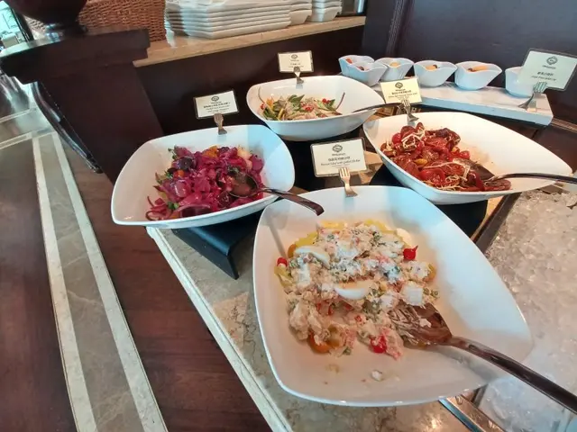 天口熱食哂四款沙律，消暑涼快。