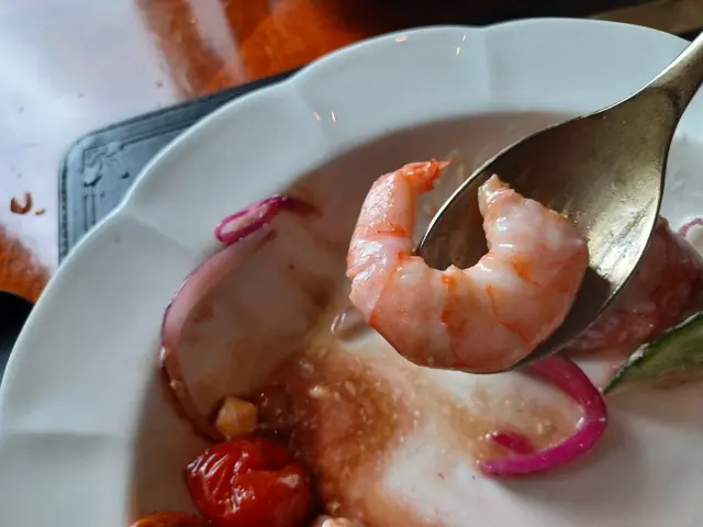 天口熱食哂四款沙律，消暑涼快。