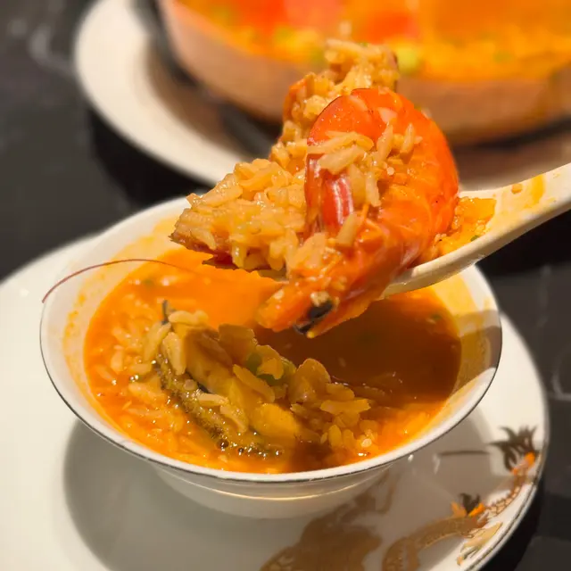 脆米波士頓龍蝦湯鮑魚海蝦帶子泡飯