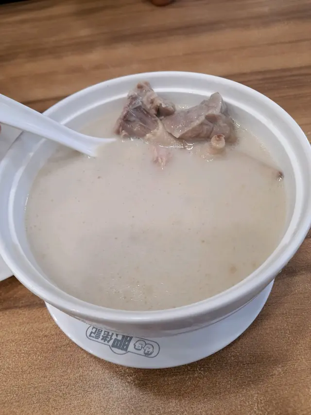 招牌杏汁燉豬肺湯