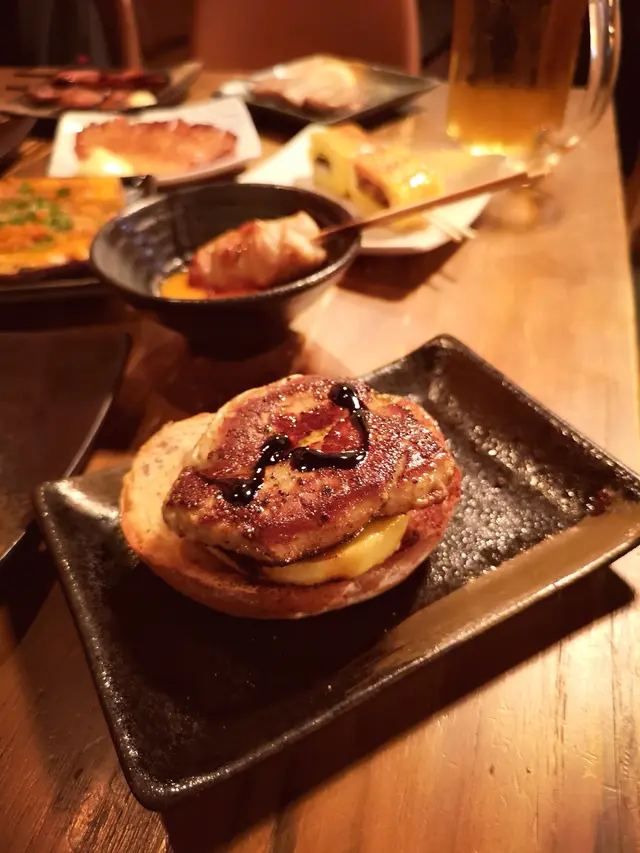 焦糖青蘋果鵝肝多士