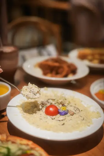 黑松露芝士野菌忌廉意大利饭