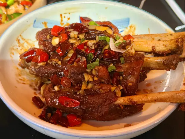 又來吃我最愛的湘菜館,
一如既往食材新鮮,菜品豐富美味。
身為湖南人在香港無辣不歡,
書湘門第的菜品非常符合我的口味,
不會過度辣到胃不舒服這一點深得我心。