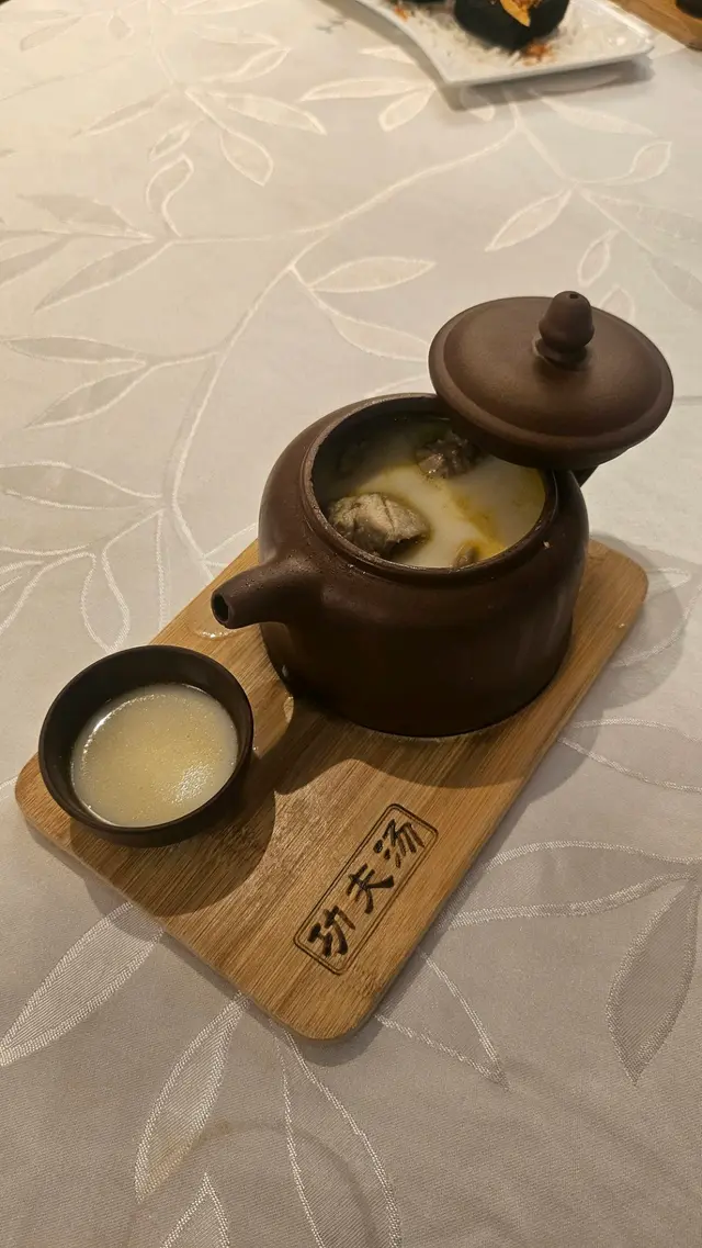 杏汁燉豬肺湯