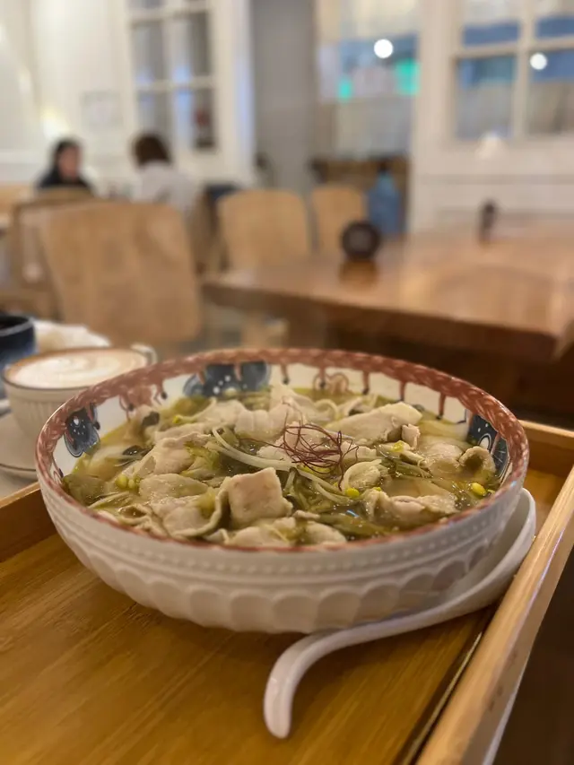 「快富貴」酸菜豚肉配寬粉