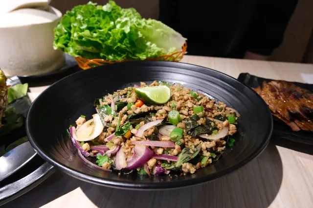 泰式香辣肉碎生菜包