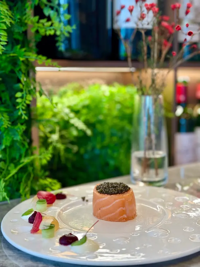 42C Fresh Smoked Salmon