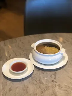 魚翅羊肚菌灌湯餃