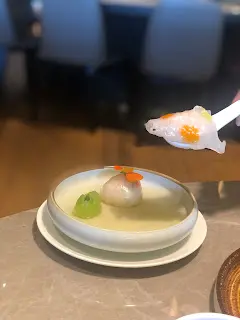 上湯金魚餃配水晶球