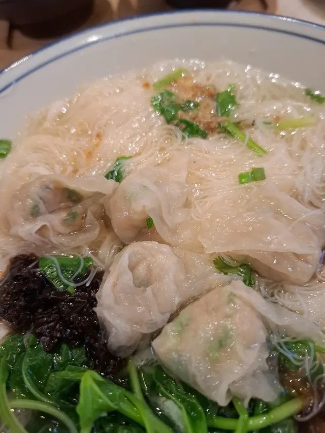 莆田扁肉湯米粉