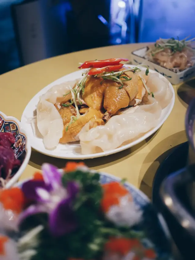 咯咯雞花膠湯